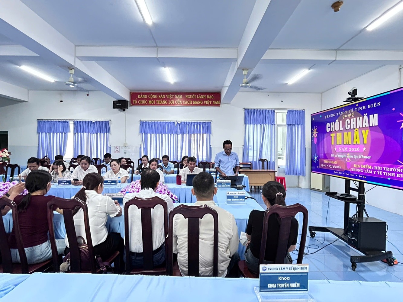 Trung tâm Y tế Tịnh Biên tổ chức họp mặt chúc mừng tết Chôl Chnăm Thmây năm 2026 cho viên chức - người lao động dân tộc khmer